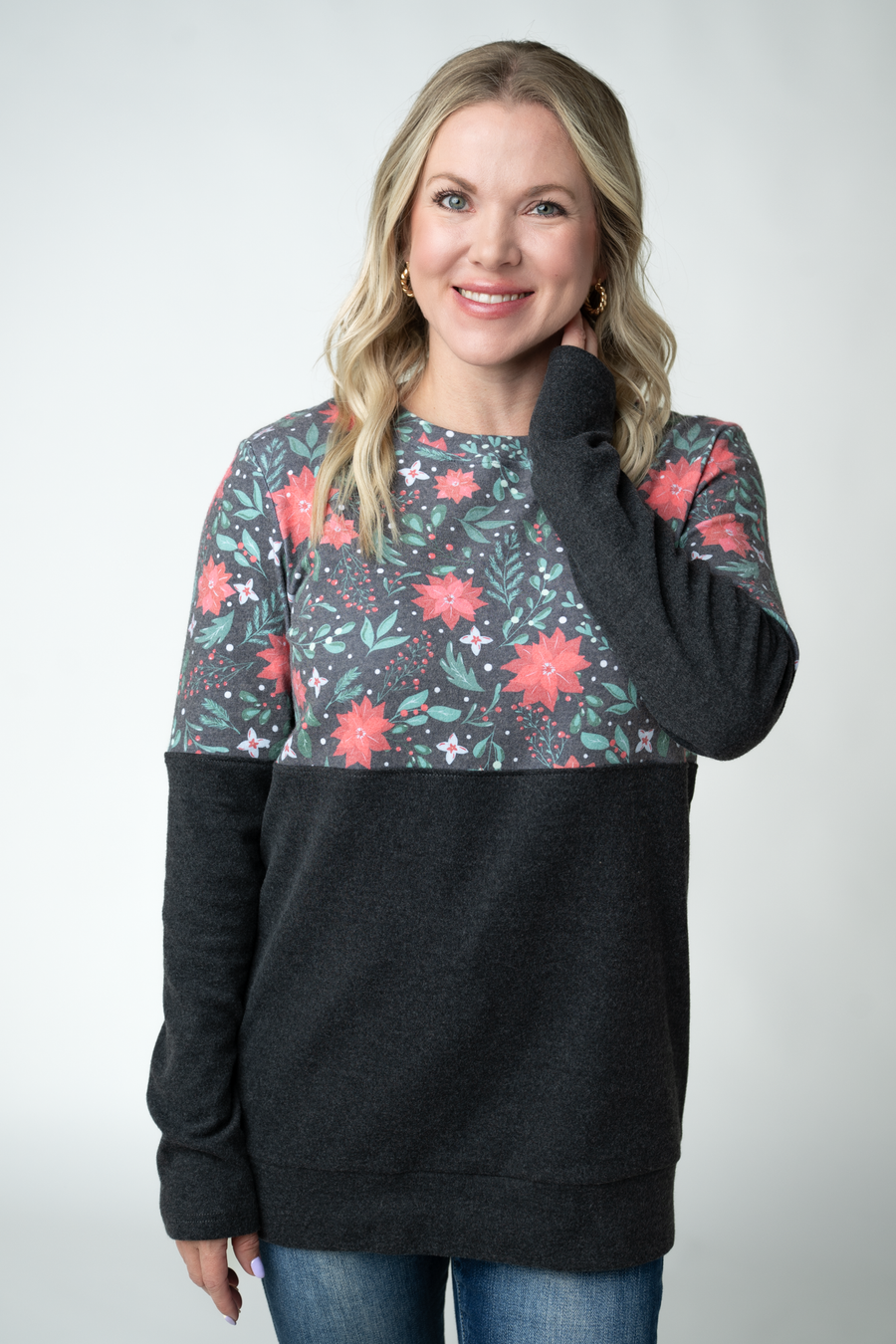 WAREHOUSE ONLY Natalie Pullover - Poinsettia Nights