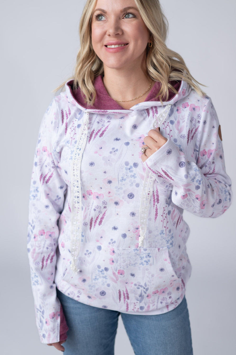 WAREHOUSE Hailey Pullover Hoodie - Wildflower Gardens