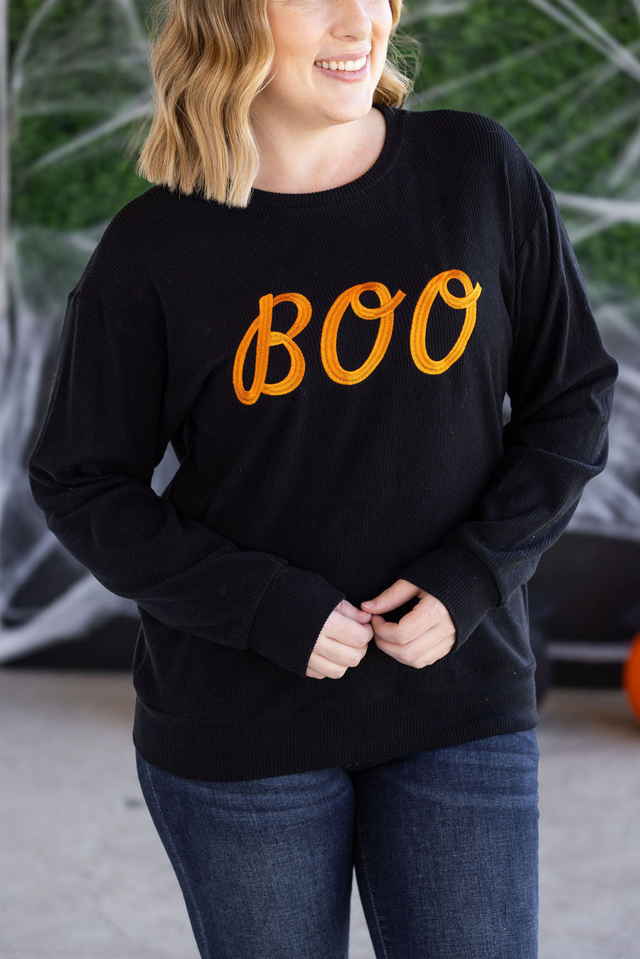 WAREHOUSE Corrine Embroidered Pullover Top - BOO