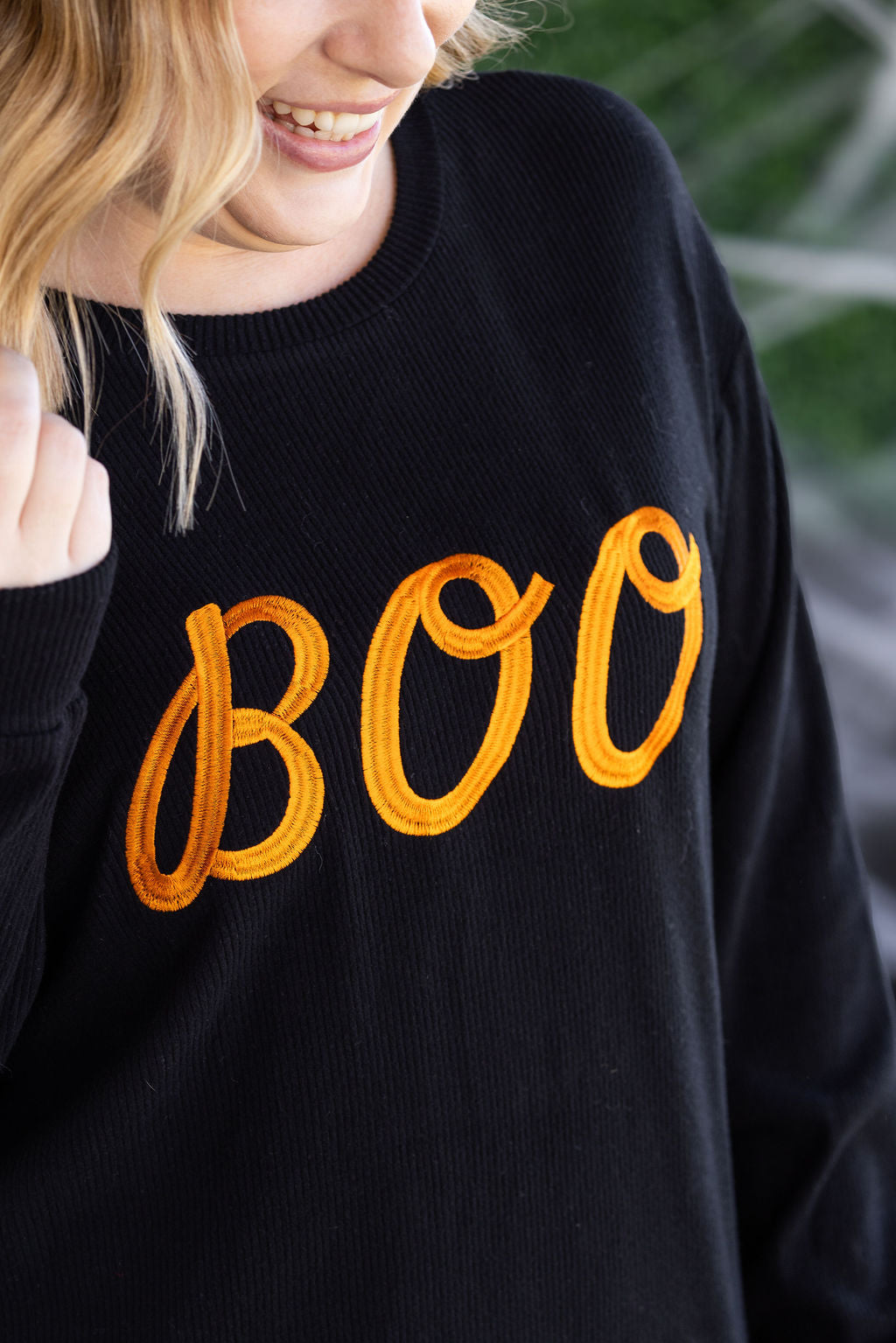 WAREHOUSE Corrine Embroidered Pullover Top - BOO