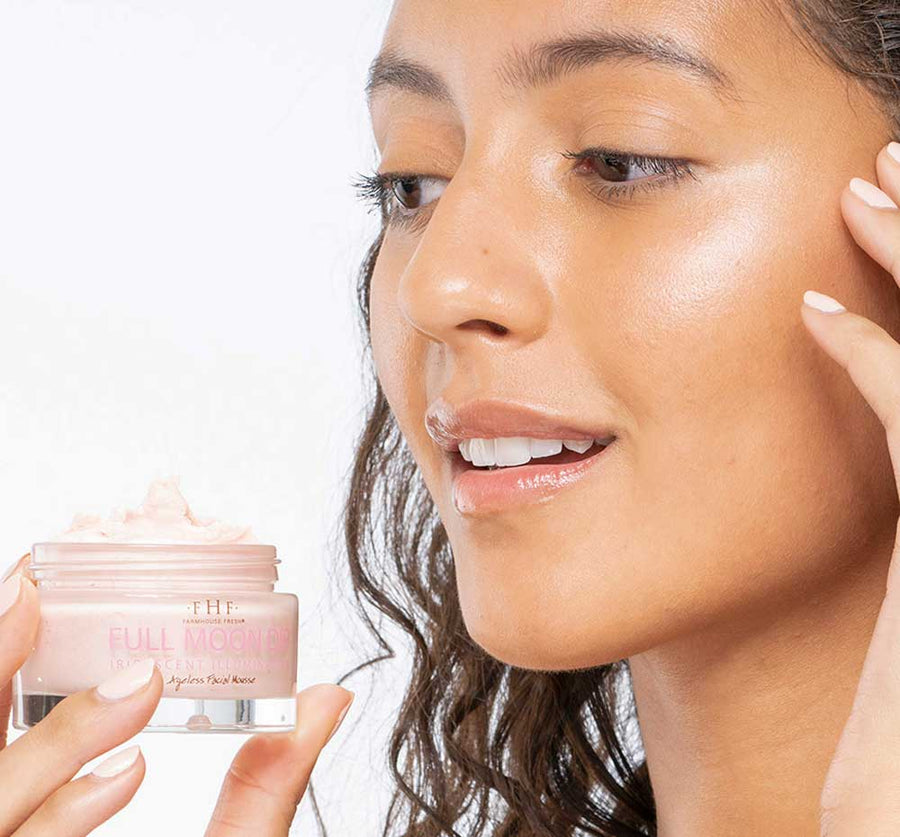 Full Moon Dip® Iridescent Illumination Ageless Facial Mousse with Peptides + Retinol