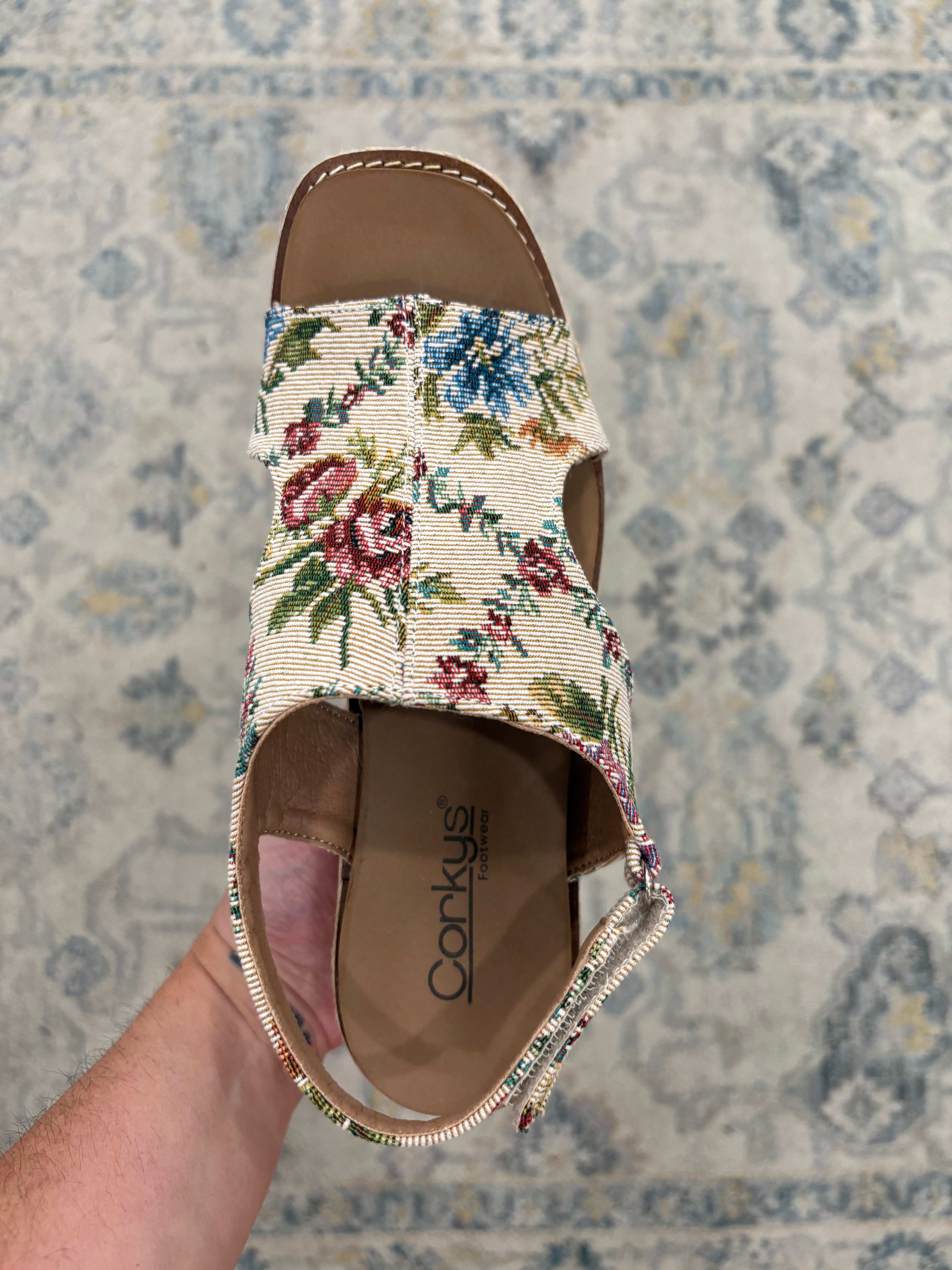 Freddie- Taupe Brocade