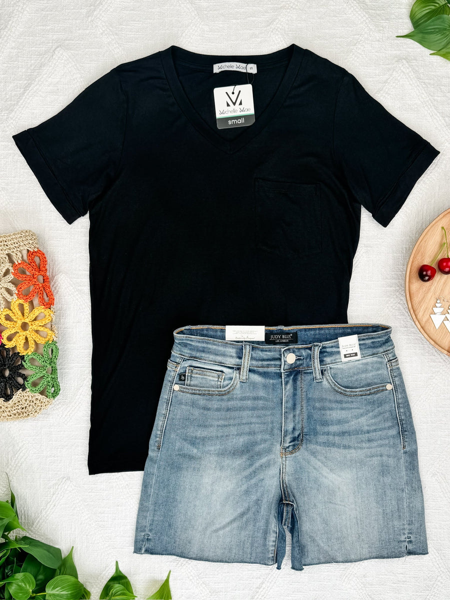 WAREHOUSE Sophie Pocket Tee - Black | Women's Short Sleeve