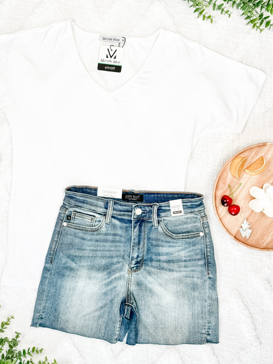 WAREHOUSE Chloe Cozy Tee - White | Women's V-Neck Top