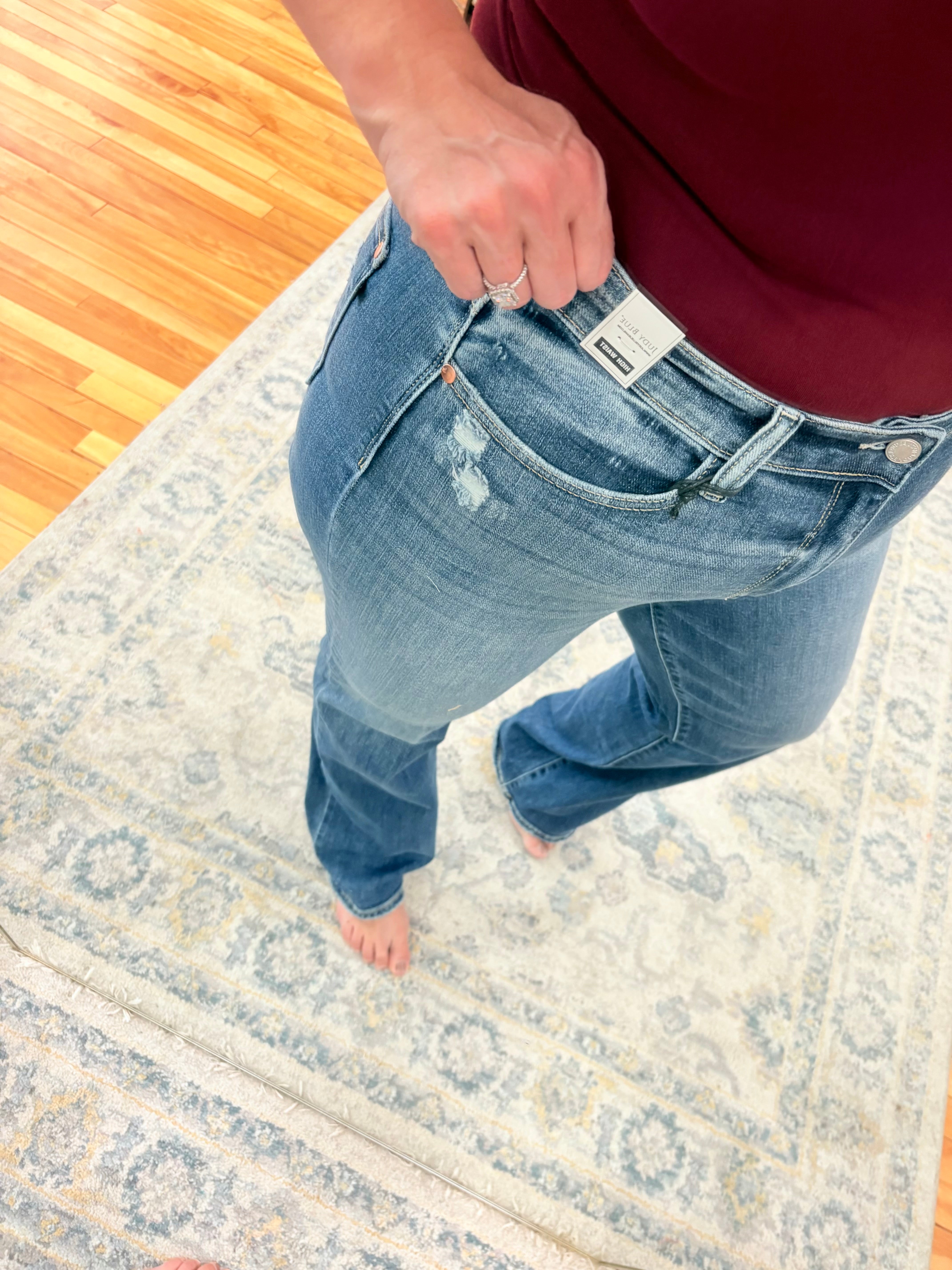 Dark Wash 90's Straight Leg