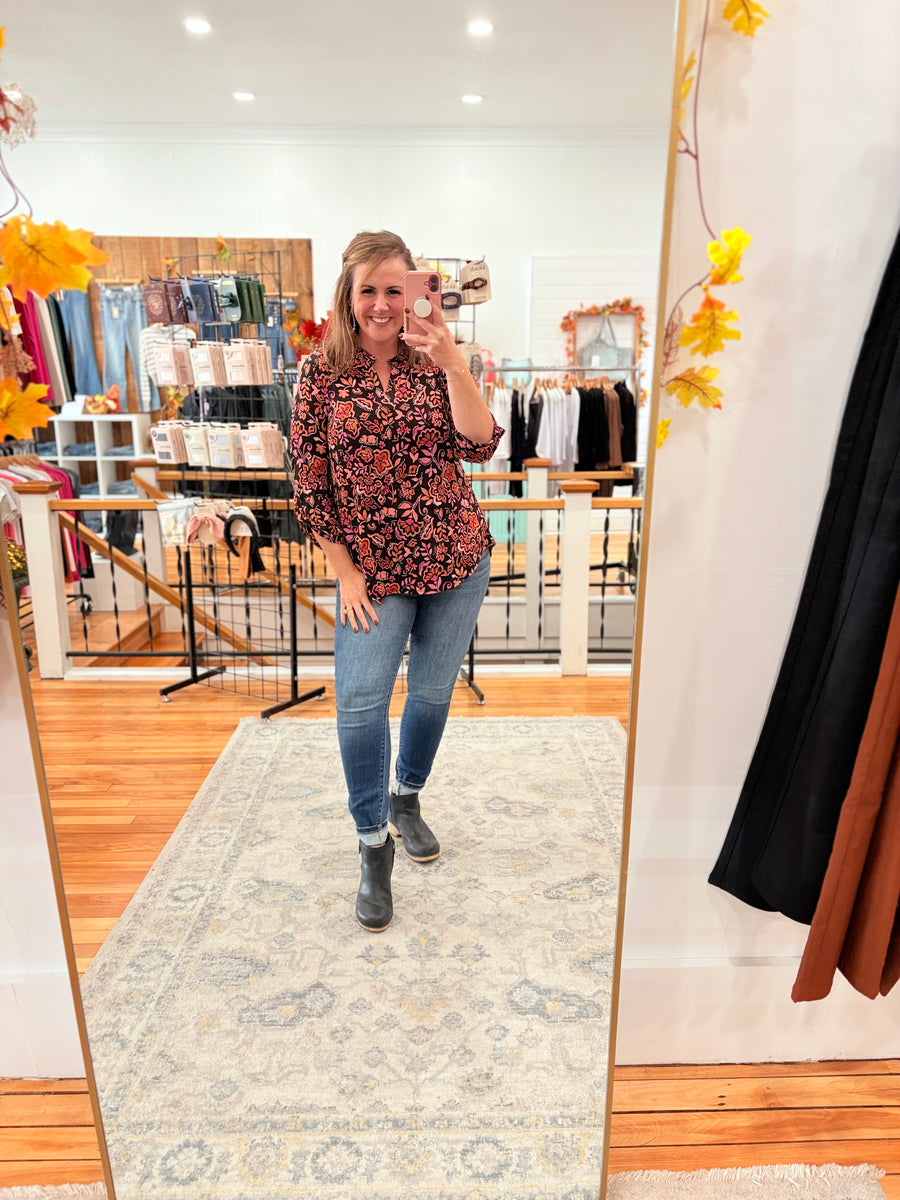 Lizzy 3/4 Sleeve Top- Black Floral