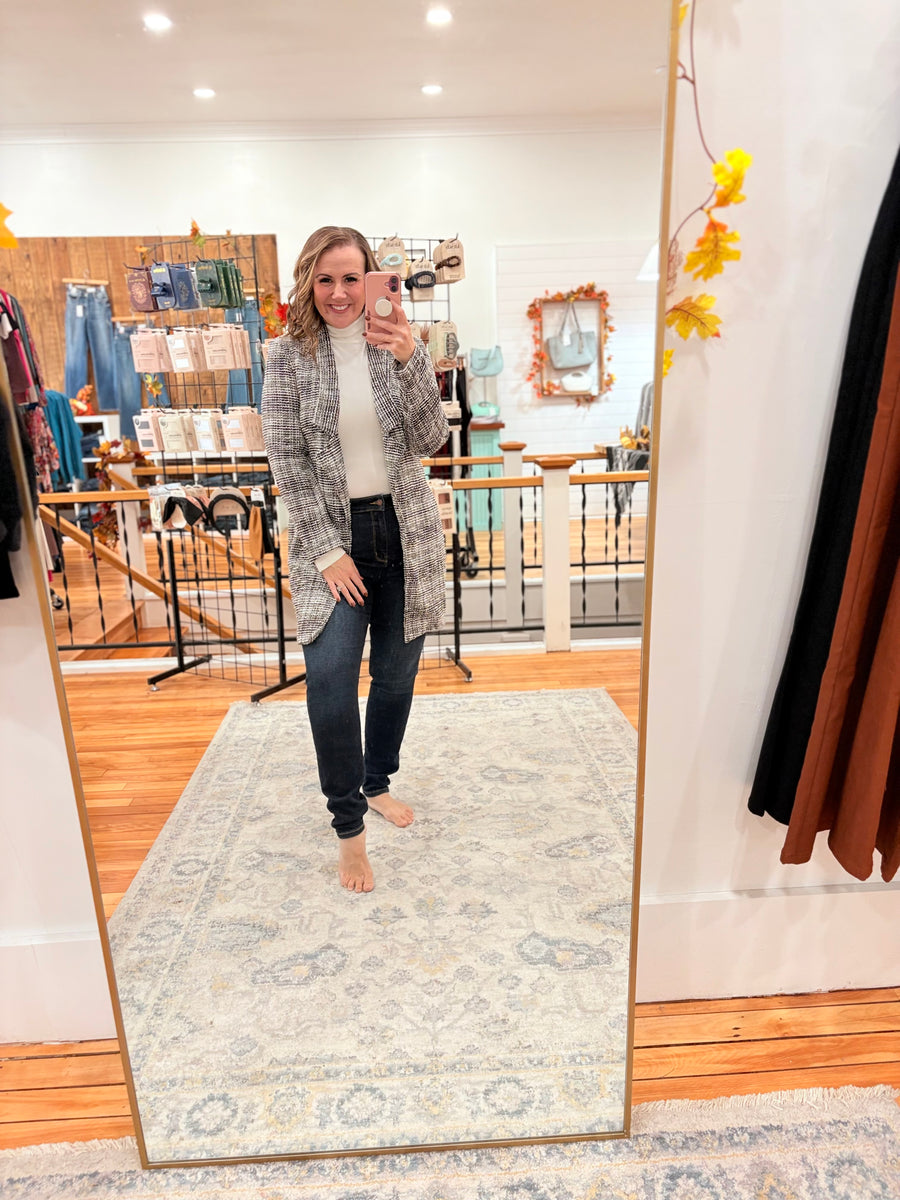 Open Front Midi Blazer- Black & Ivory