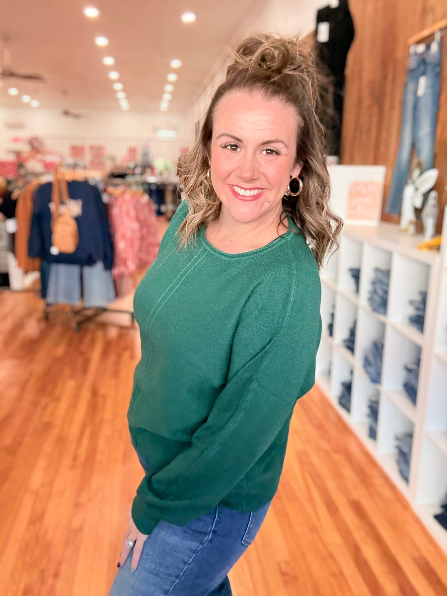 Front Seam Round-Neck Sweater- Hunter Green