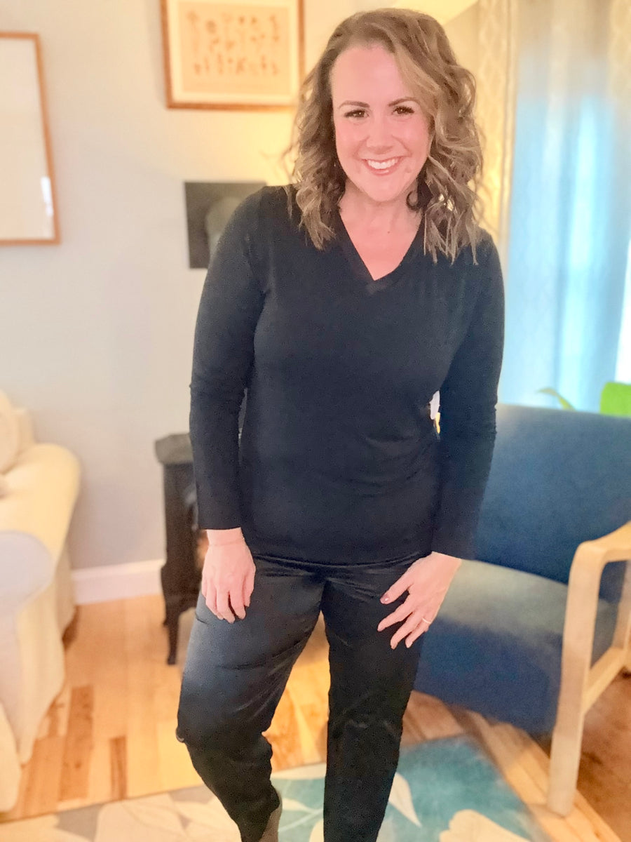 Elysees V Neck Knit Top- Black