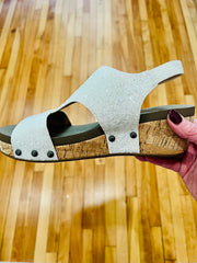 Refreshing Wedge- White Glitter