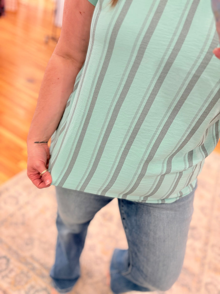 Air Flow- Mint Stripe