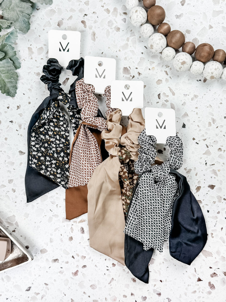 WAREHOUSE Annabelle Ribbon Scrunchie