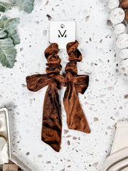 WAREHOUSE Velvet Bow Scrunchie