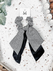 WAREHOUSE Annabelle Ribbon Scrunchie