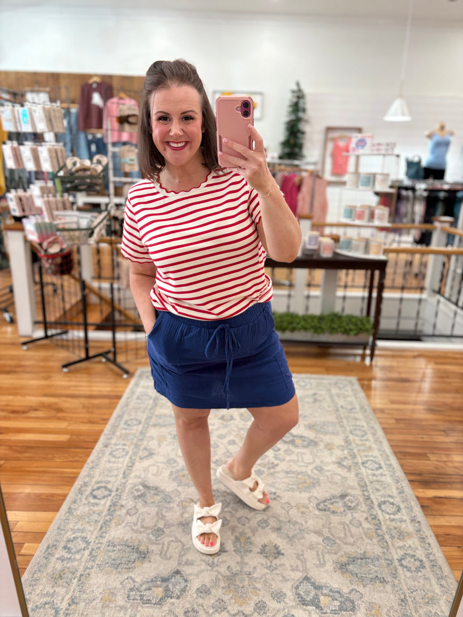 Scalloped Edge Stripe Tee- Red