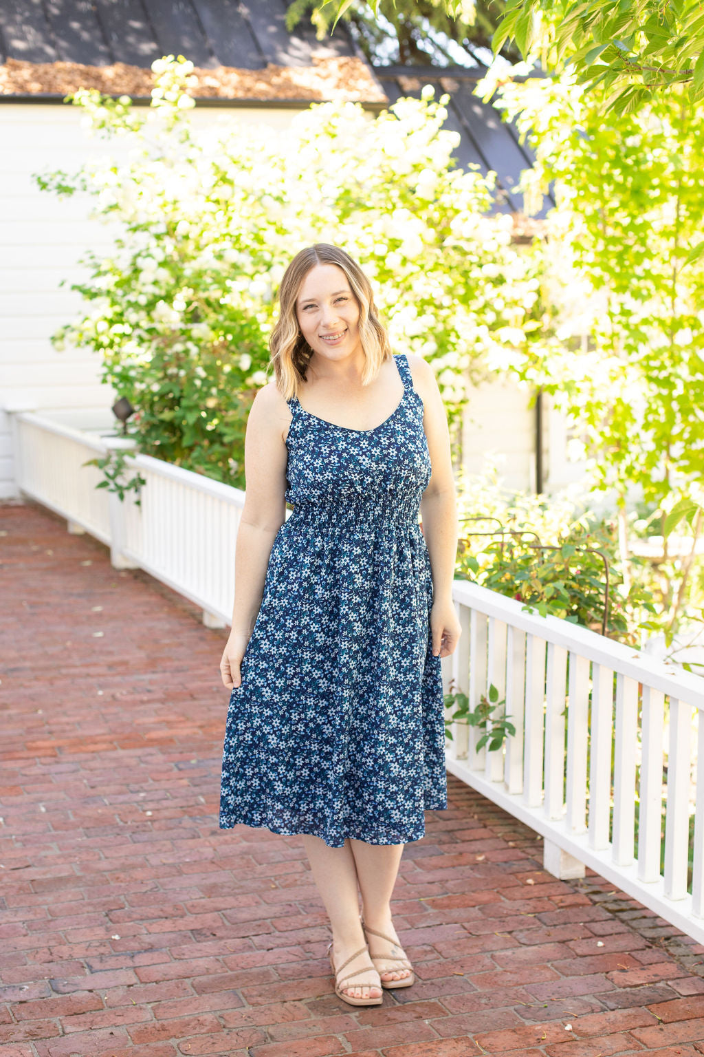 WAREHOUSE Cassidy Midi Dress - Blue Floral Mix