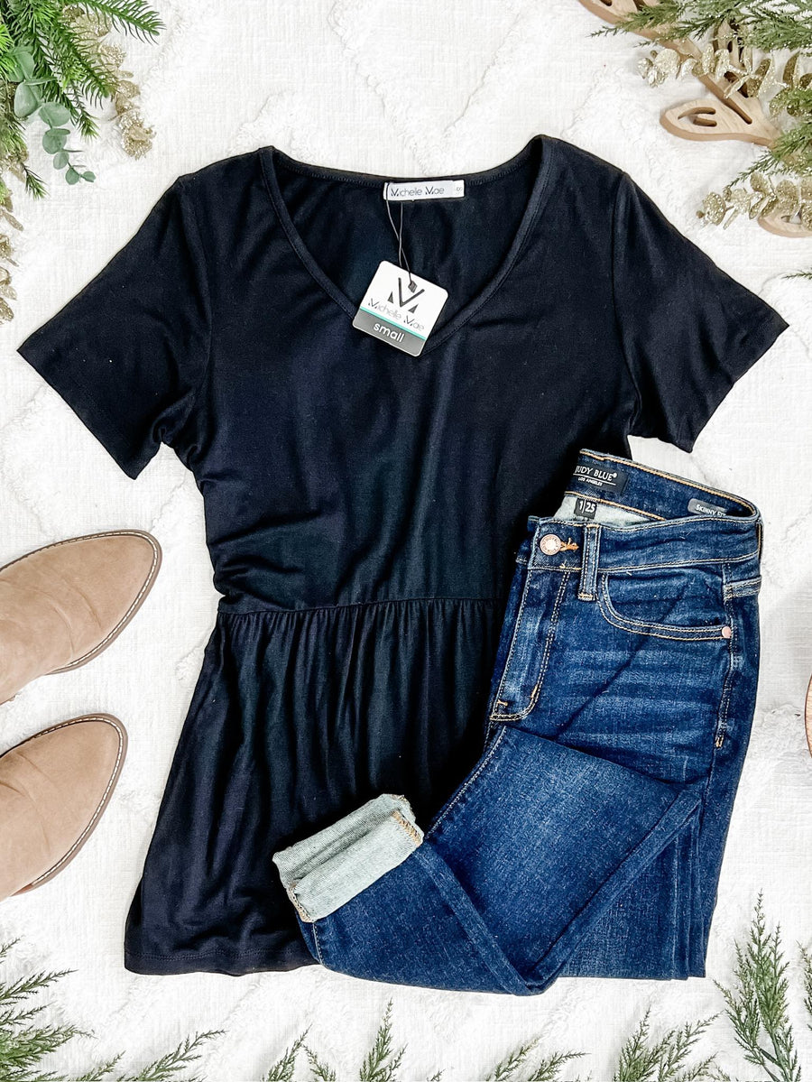 WAREHOUSE Sarah Ruffle Short Sleeve - Black | Women's Top